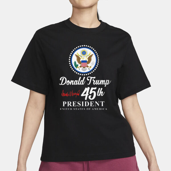 Donald Trump Presidential Signature T-Shirt1