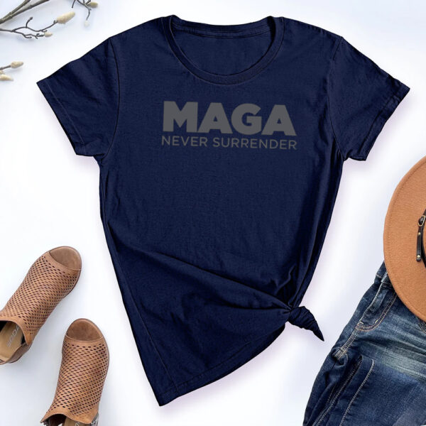 Trump MAGA NEVER SURRENDER Navy T-Shirts