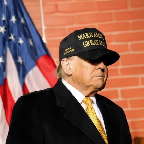 BLACK AND GOLD MAGA HAT US